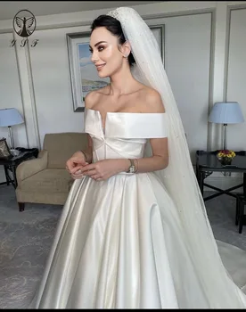 2021 Simples, mas Elegante Vestidos De Novias Fora do Ombro Manga Curta Pleatd Uma Linha de Vestidos de Casamento