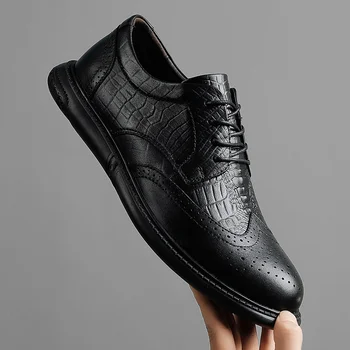 Homens feitos à mão Genuíno Couro Casual Sapatos de Homens Sapatos de marcas de Luxo Mens de Negócios Sapatos de Homens Vestido Formal Oxfords Tamanho Grande 37-47